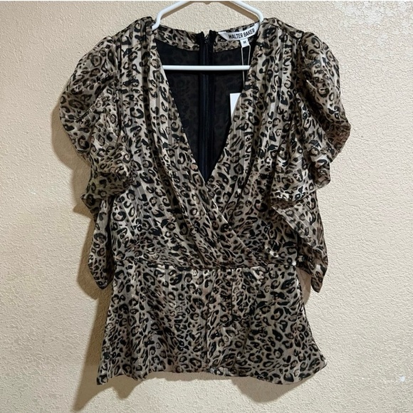 Authentic NWT Walter Baker Liora Peplum Top in jaguar animal print medium - Picture 5 of 9